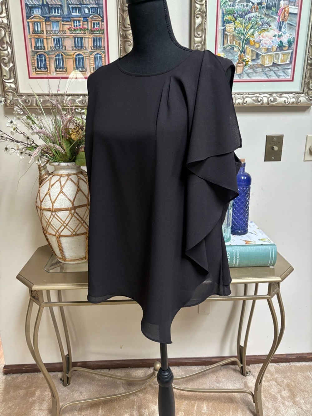 Charlie Paige Black Sleeveless Ruffle Asymmetrical Top Sophisticated Blouse Sz L